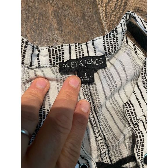 Riley & James Tunic Dress - Picture 4 of 6